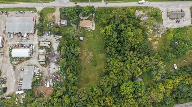 1605 SE M AA Highway, Blue Springs, MO 64014