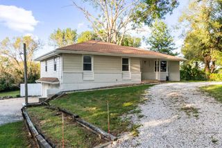 1605 SE M AA Highway, Blue Springs, MO 64014