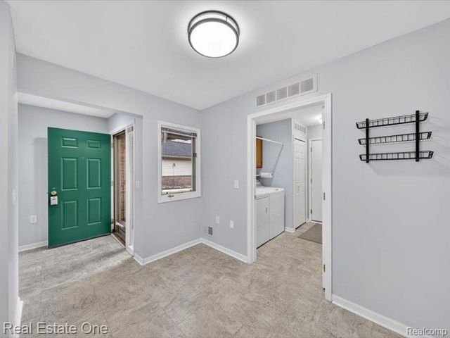 21338 Mulberry Court 52, Farmington Hills, MI 48336