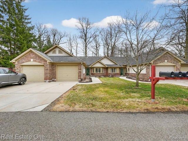 21338 Mulberry Court 52, Farmington Hills, MI 48336