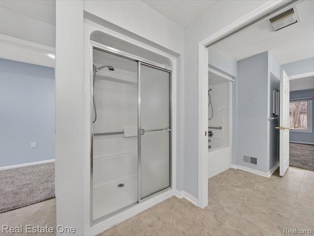 21338 Mulberry Court 52, Farmington Hills, MI 48336