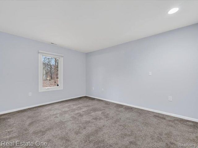 21338 Mulberry Court 52, Farmington Hills, MI 48336