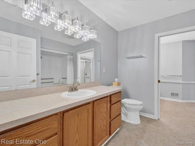 21338 Mulberry Court 52, Farmington Hills, MI 48336