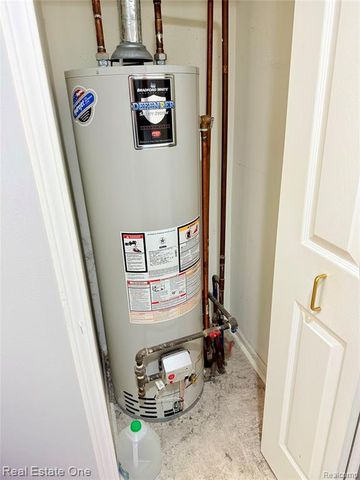 21338 Mulberry Court 52, Farmington Hills, MI 48336