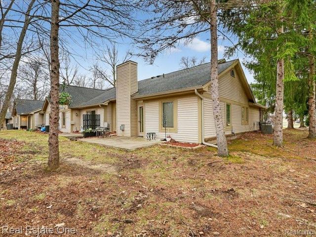 21338 Mulberry Court 52, Farmington Hills, MI 48336