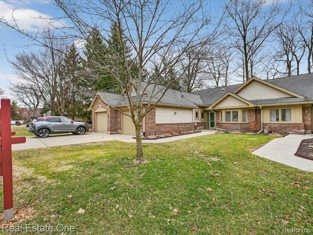 21338 Mulberry Court 52, Farmington Hills, MI 48336