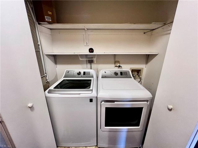 408 Sea Pointe Ct Apt 201, Virginia Beach, VA 23451