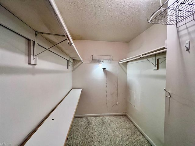 408 Sea Pointe Ct Apt 201, Virginia Beach, VA 23451