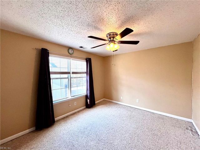 408 Sea Pointe Ct Apt 201, Virginia Beach, VA 23451