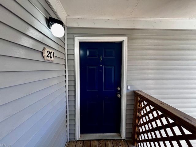 408 Sea Pointe Ct Apt 201, Virginia Beach, VA 23451