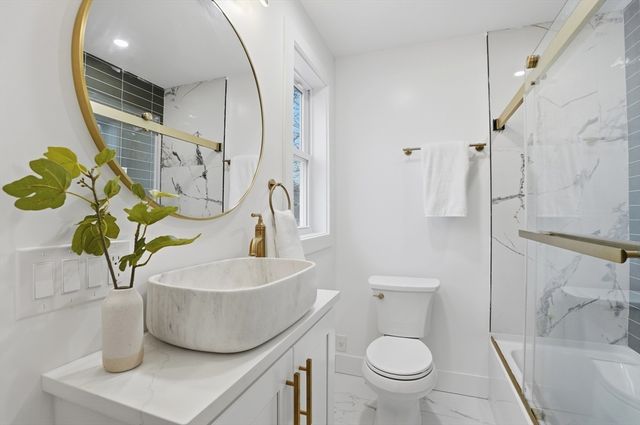 44 Lakeview Terrace, Waltham, MA 02451