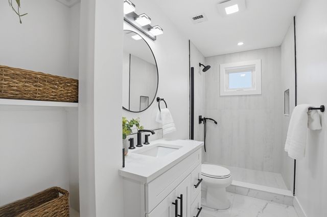 44 Lakeview Terrace, Waltham, MA 02451