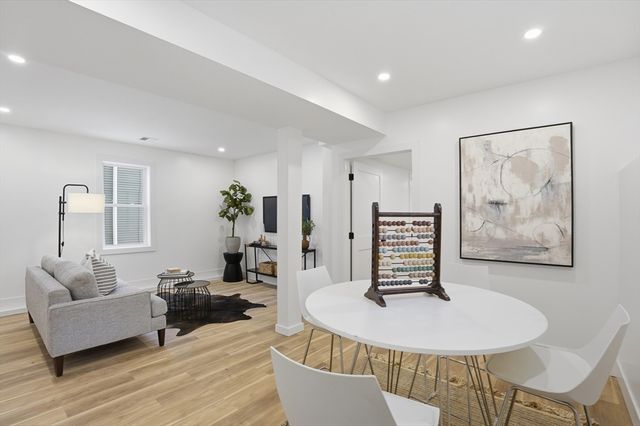 44 Lakeview Terrace, Waltham, MA 02451