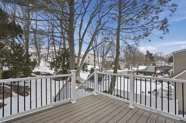 44 Lakeview Terrace, Waltham, MA 02451