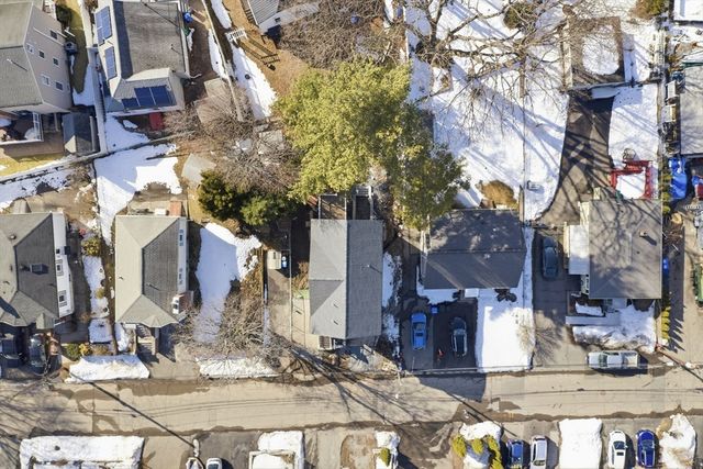 44 Lakeview Terrace, Waltham, MA 02451