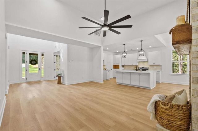 106 Maple Valley Drive, Jenkinsburg, GA 30234