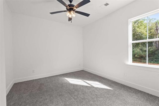 106 Maple Valley Drive, Jenkinsburg, GA 30234