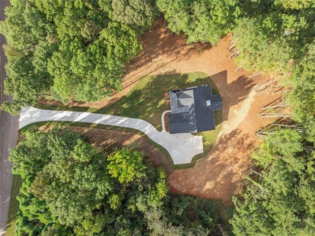 106 Maple Valley Drive, Jenkinsburg, GA 30234