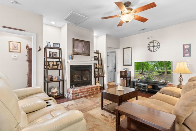1884 Clarence Dr., Andrews, SC 29510