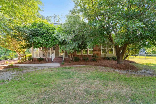 1884 Clarence Dr., Andrews, SC 29510