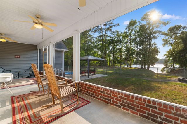 1884 Clarence Dr., Andrews, SC 29510
