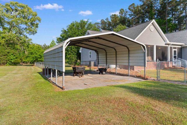 1884 Clarence Dr., Andrews, SC 29510