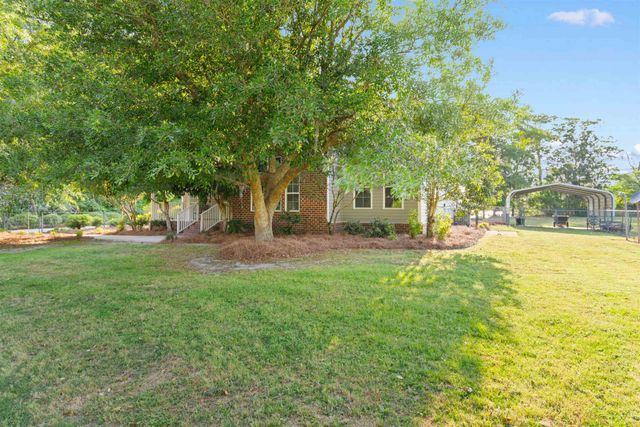 1884 Clarence Dr., Andrews, SC 29510