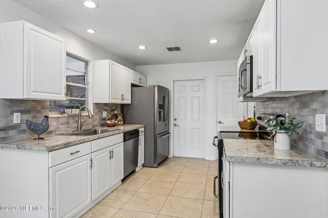 2387 PERTH Drive, Orange Park, FL 32065