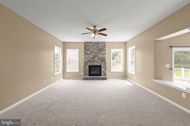 2700 LOYALTY CT, Winchester, VA 22601