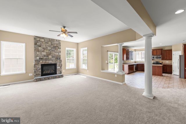 2700 LOYALTY CT, Winchester, VA 22601