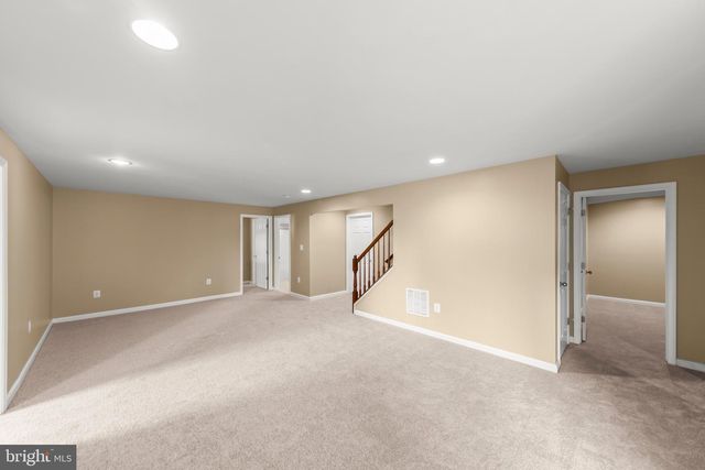 2700 LOYALTY CT, Winchester, VA 22601