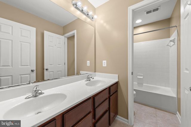 2700 LOYALTY CT, Winchester, VA 22601