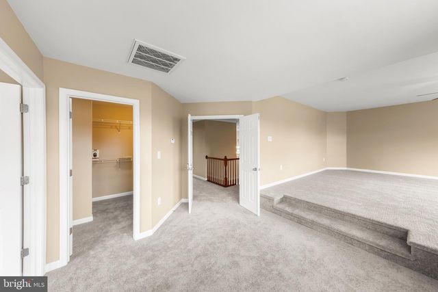 2700 LOYALTY CT, Winchester, VA 22601