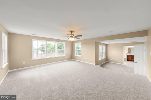 2700 LOYALTY CT, Winchester, VA 22601