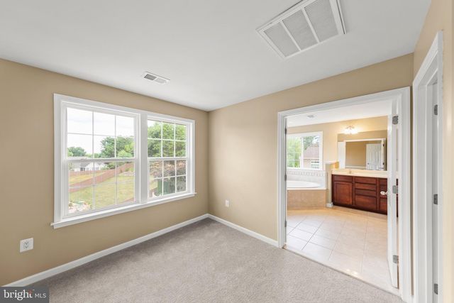 2700 LOYALTY CT, Winchester, VA 22601