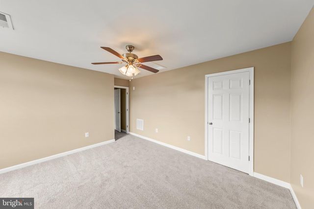 2700 LOYALTY CT, Winchester, VA 22601
