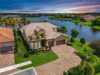 130 Blanca Isles Lane, Jupiter, FL 33478