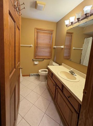 12400 N River ROAD, Mequon, WI 53092