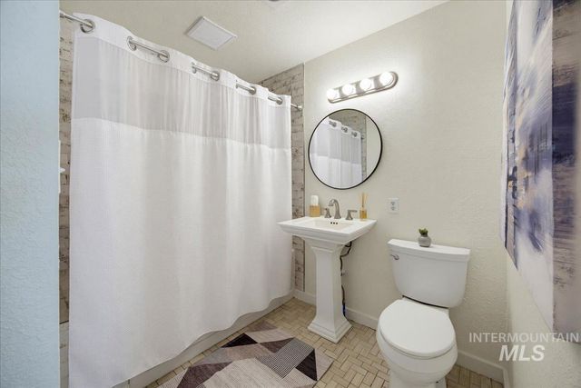 3718 N Collister Dr., Boise, ID 83703