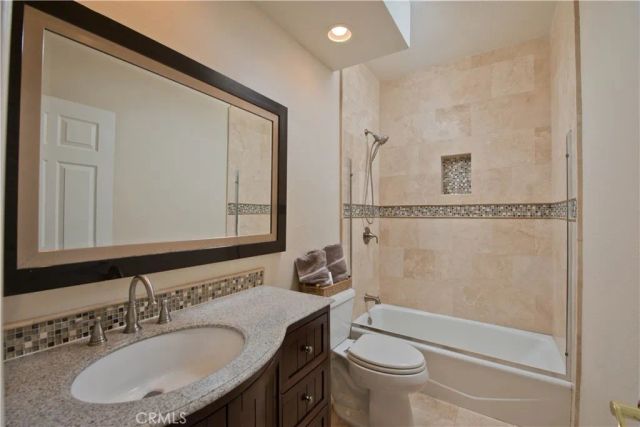 3724 Via Del Prado, Calabasas, CA 91302