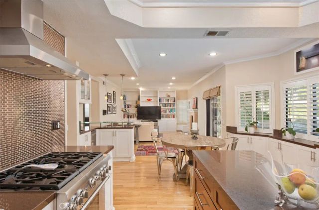 3724 Via Del Prado, Calabasas, CA 91302