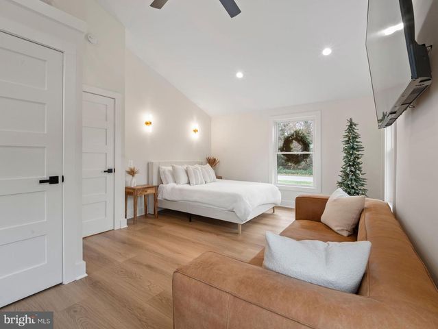 428 ROYAL BEACH RD, Pasadena, MD 21122