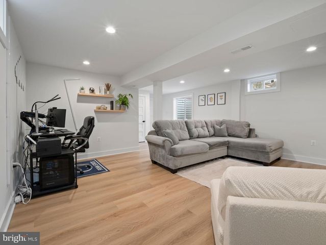 428 ROYAL BEACH RD, Pasadena, MD 21122