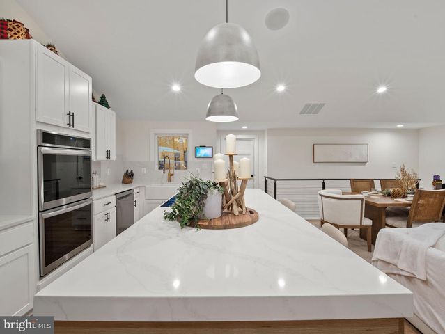 428 ROYAL BEACH RD, Pasadena, MD 21122