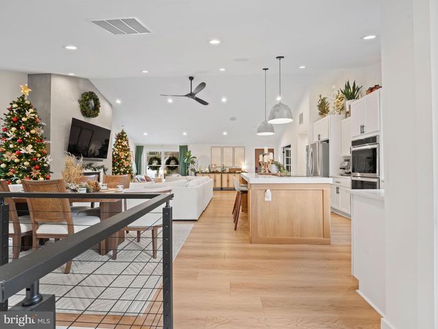 428 ROYAL BEACH RD, Pasadena, MD 21122