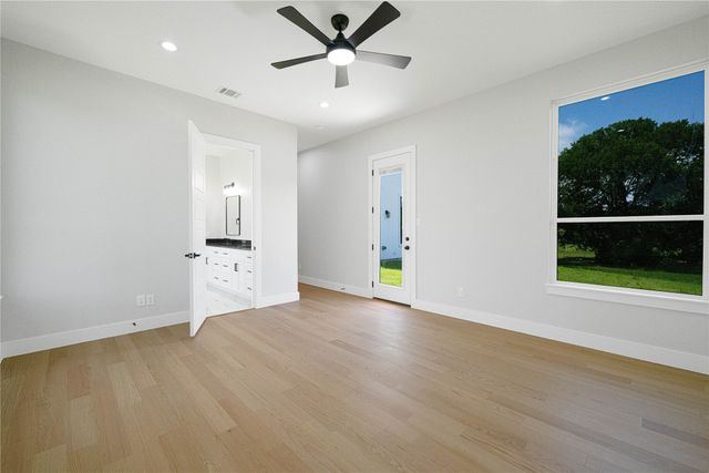 321 El Barco, Corsicana, TX 75109