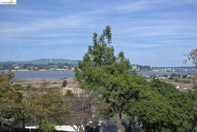 40 Foster St, Martinez, CA 94553