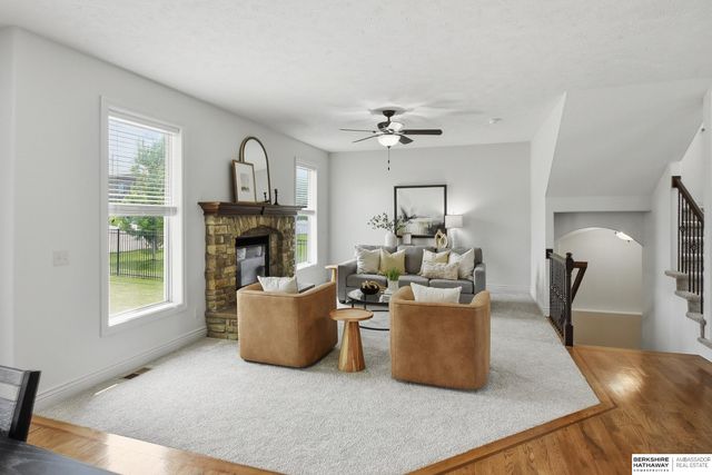 12411 Osprey Lane, Papillion, NE 68046