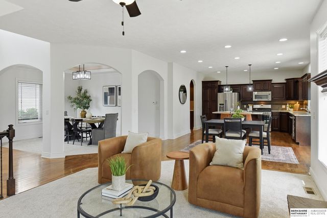 12411 Osprey Lane, Papillion, NE 68046