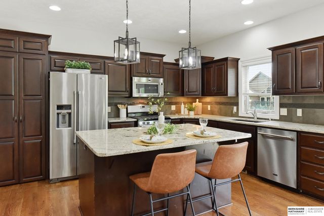 12411 Osprey Lane, Papillion, NE 68046